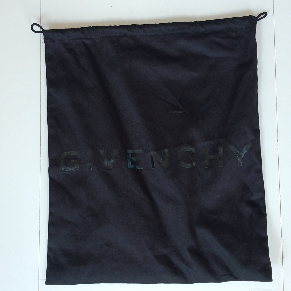 Givenchy Black Drawstring Dust Bag Graphic Foil Letter Logo Spell out 13x15
